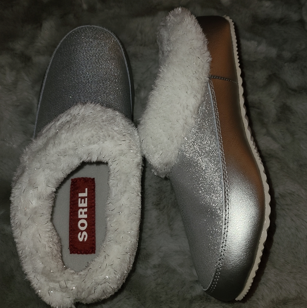 Sorel Slippers - Picture 5 of 12